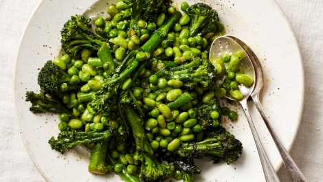 PEAS, EDAMAME BEANS AND TENDERSTEM BROCOLLI