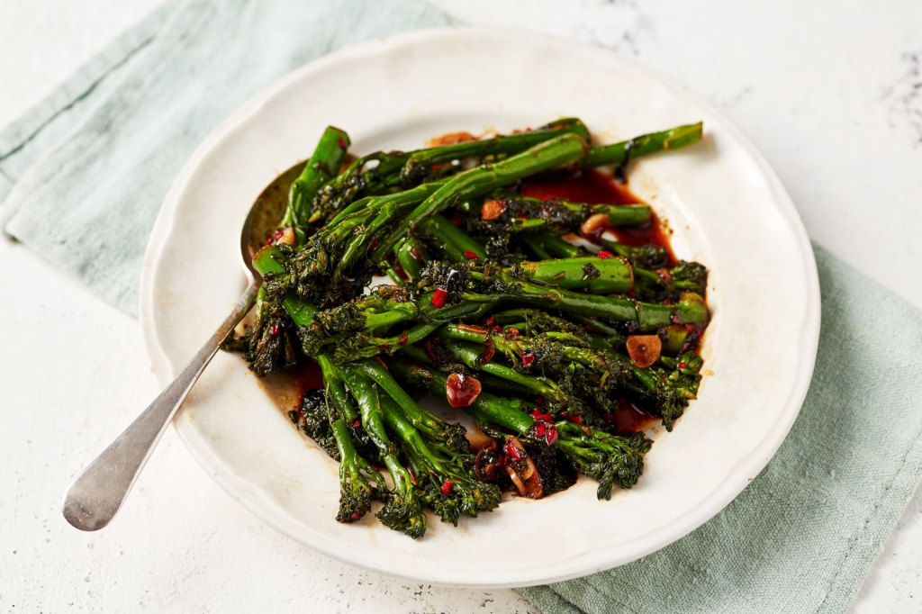 Tenderstem Broccoli With Garlic & Chilli | Meat Free Recipes