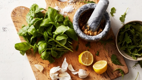 ROCKET AND BASIL PESTO OIL